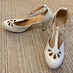 Chase and Chloe white vinyl closed toe heels with strap (size 8)